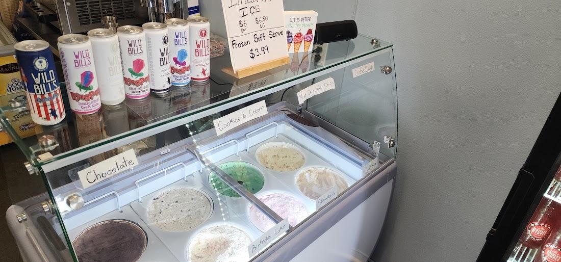 Lusi's Burgers, Dogs, Fries & Shakes Gallery Image 6